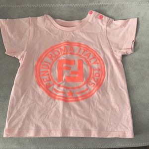 Fendi t shirt